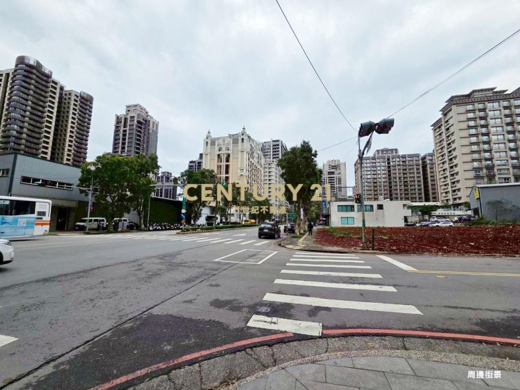 森聯首席三角窗店面