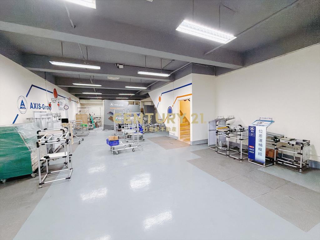 龜山頂湖邊間廠辦