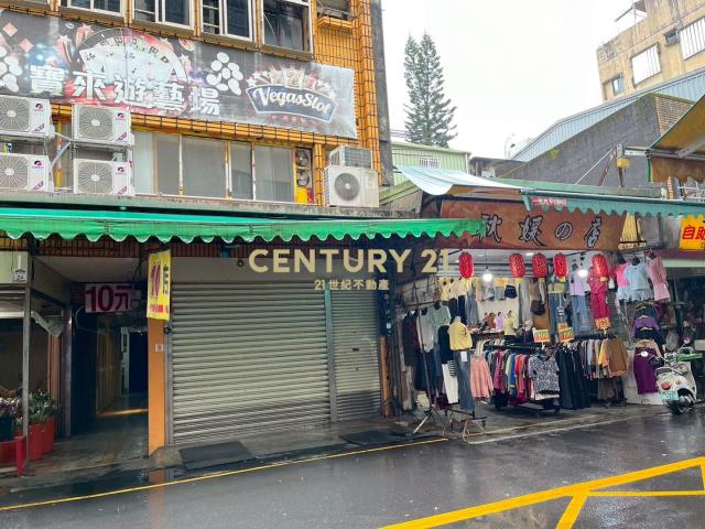 DG061新月廣場的南館店面