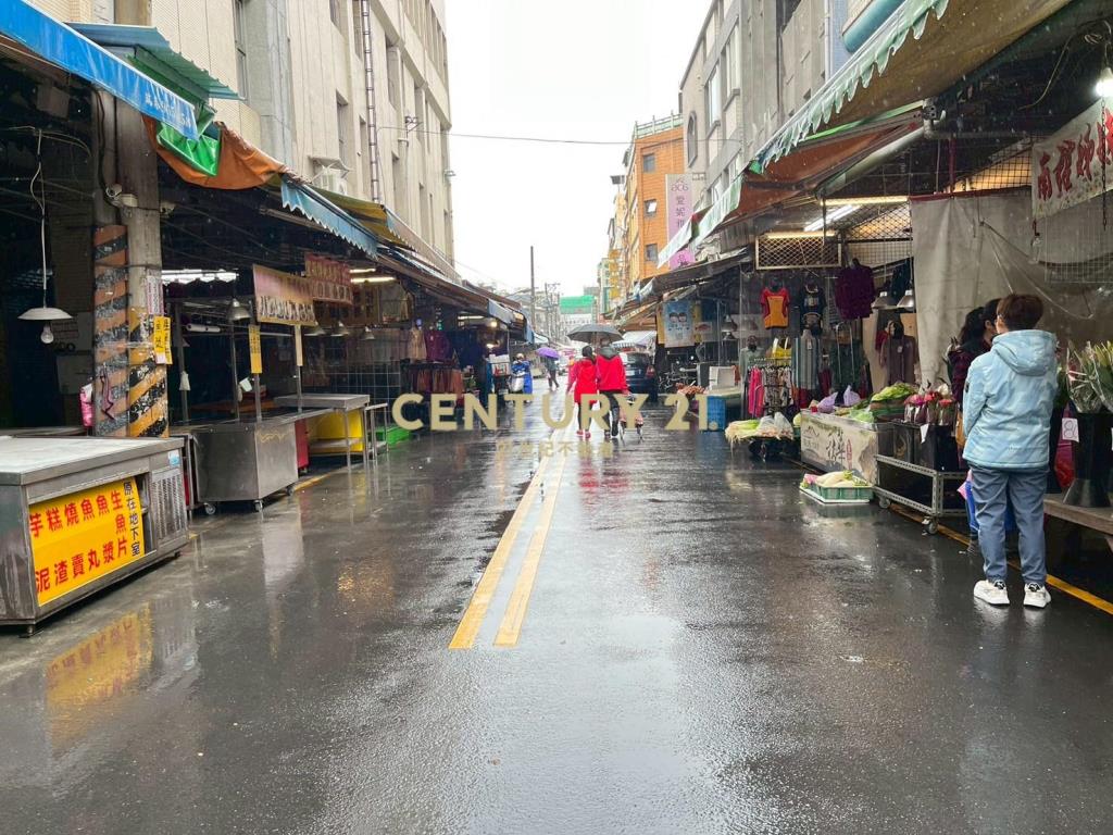 DG061新月廣場的南館店面