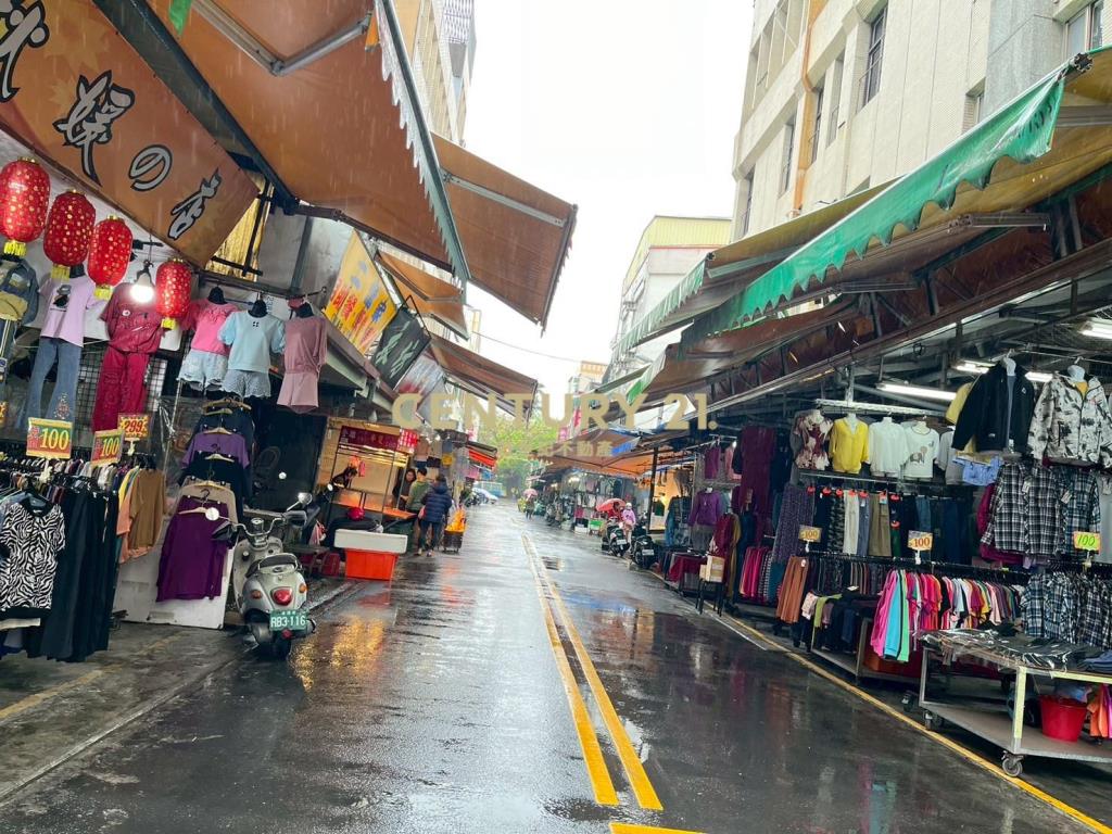 DG061新月廣場的南館店面