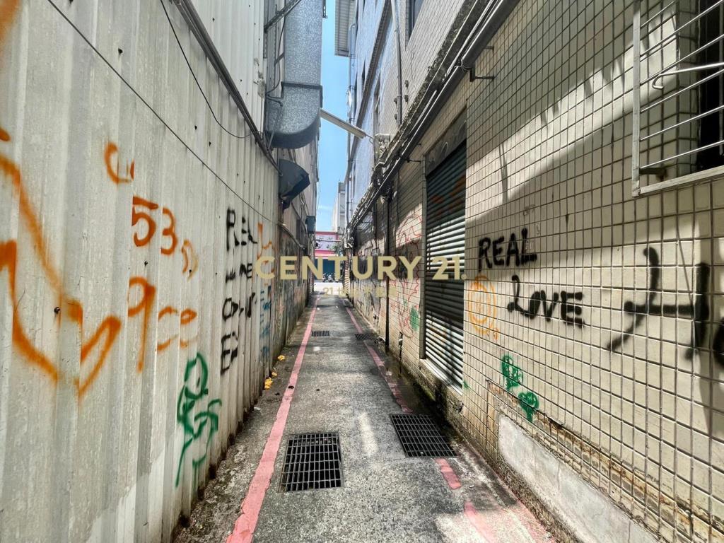 LB081宜蘭夜市旁便宜透天