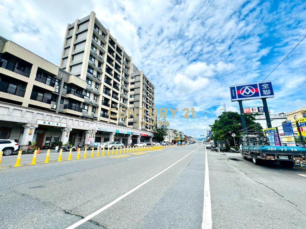 LA100市區一樓大空間車位華廈