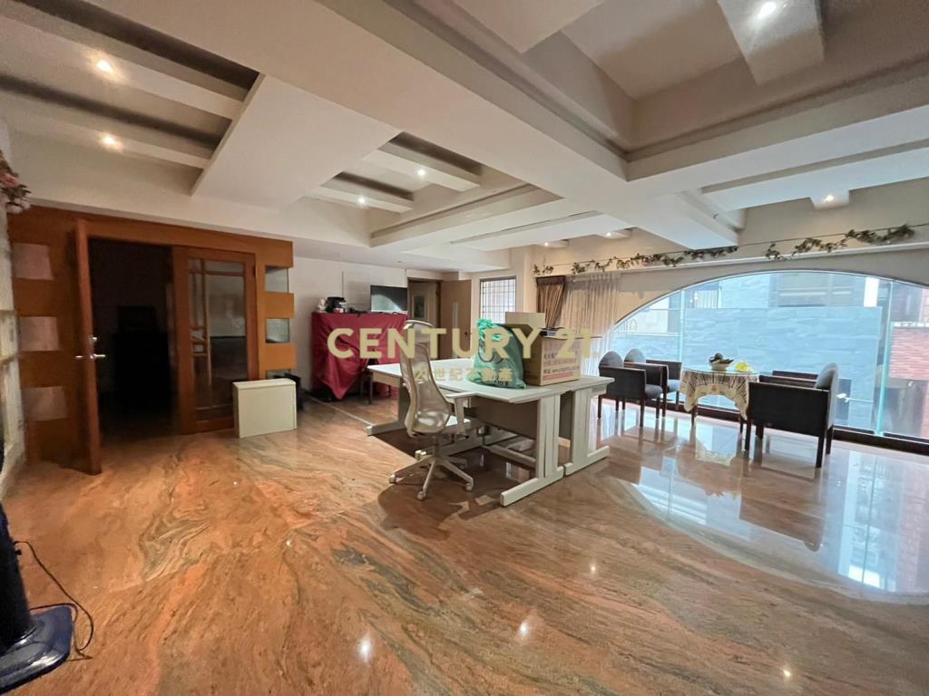 DB400羅東學區旁獨棟電梯店住美別墅