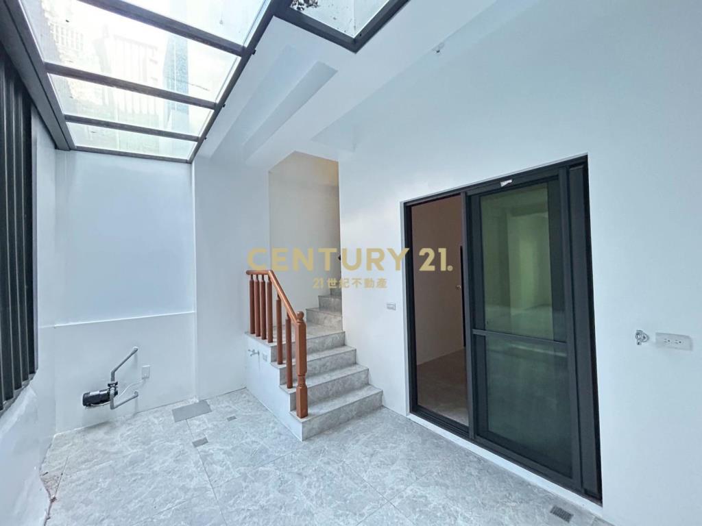 BB729宜蘭新月百貨全新電梯透天