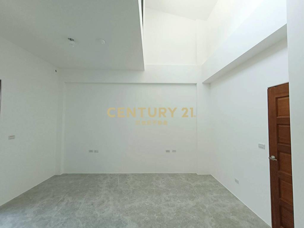 BB729宜蘭新月百貨全新電梯透天