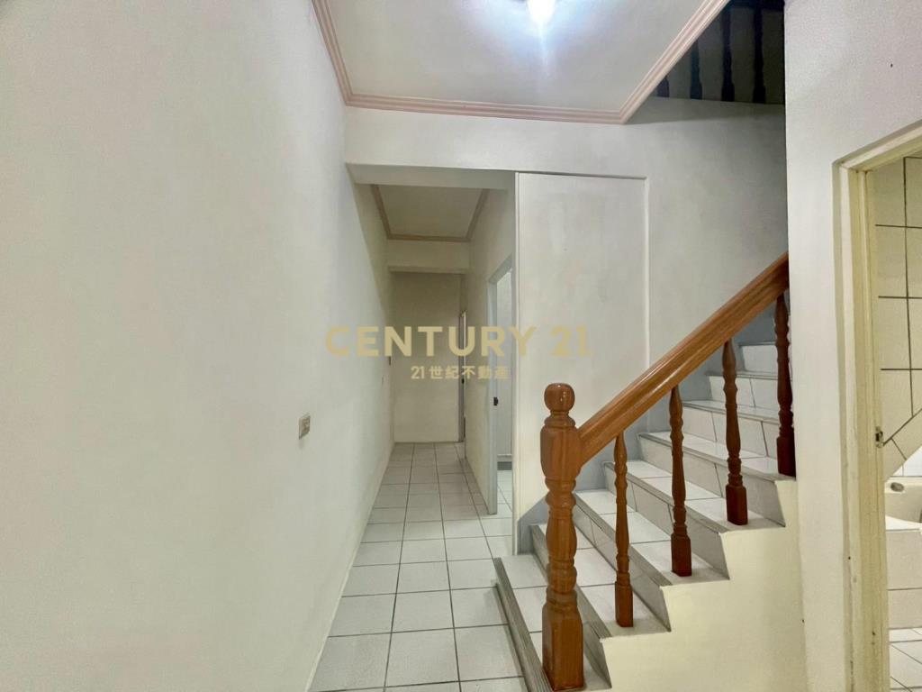 LB095國五交流道旁透天