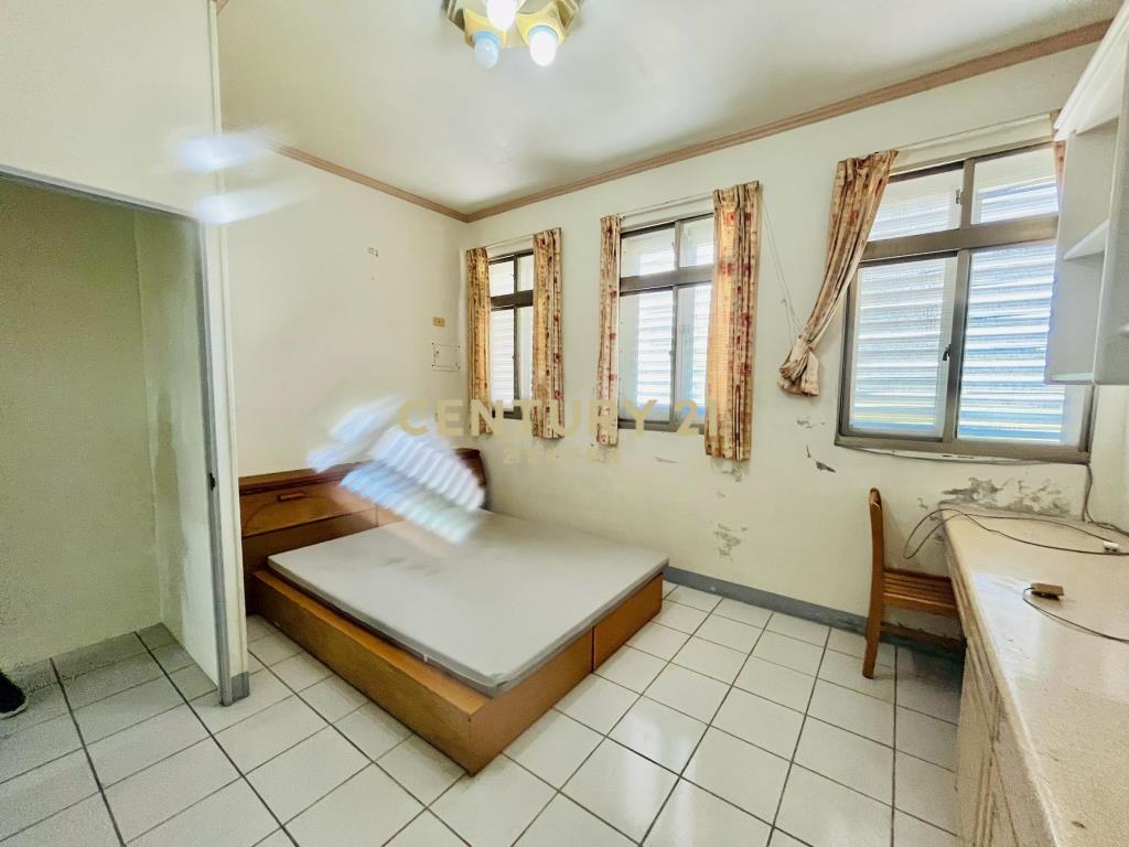 LB095國五交流道旁透天