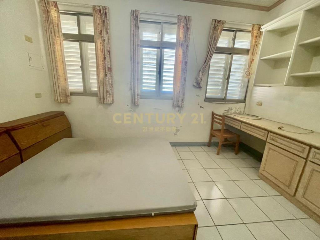 LB095國五交流道旁透天