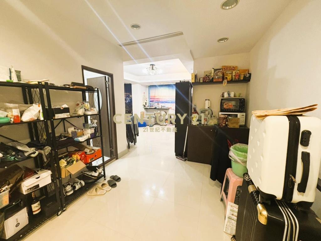 LA112新店雙捷運生活圈三面採光美寓