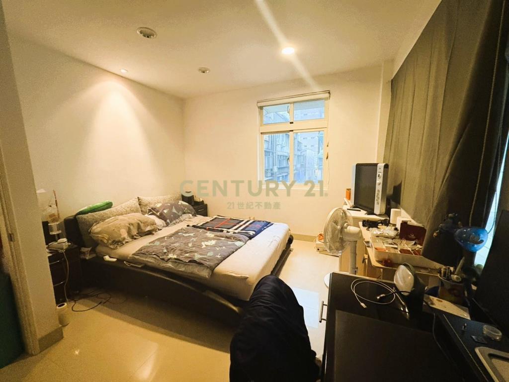 LA112新店雙捷運生活圈三面採光美寓