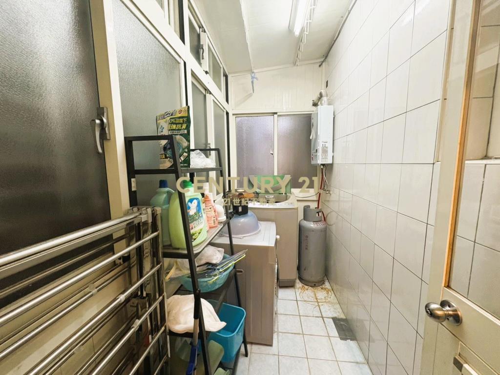 LA112新店雙捷運生活圈三面採光美寓