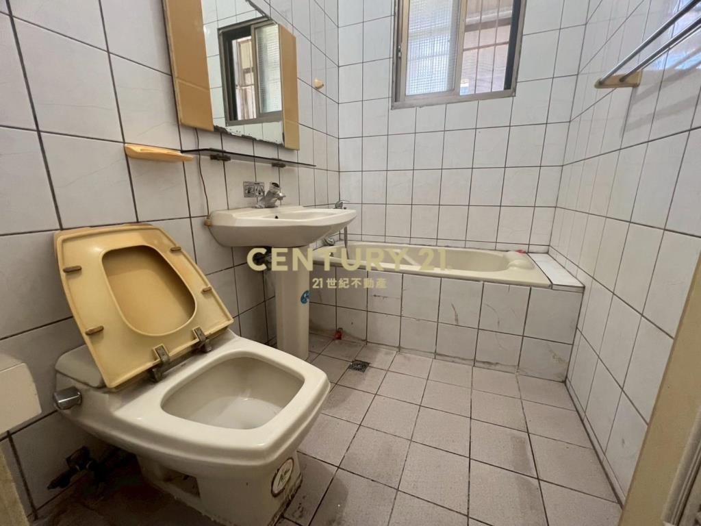 LB104宜市杜拜旁大面寬透天