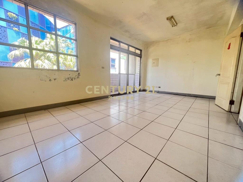 LB104宜市杜拜旁大面寬透天