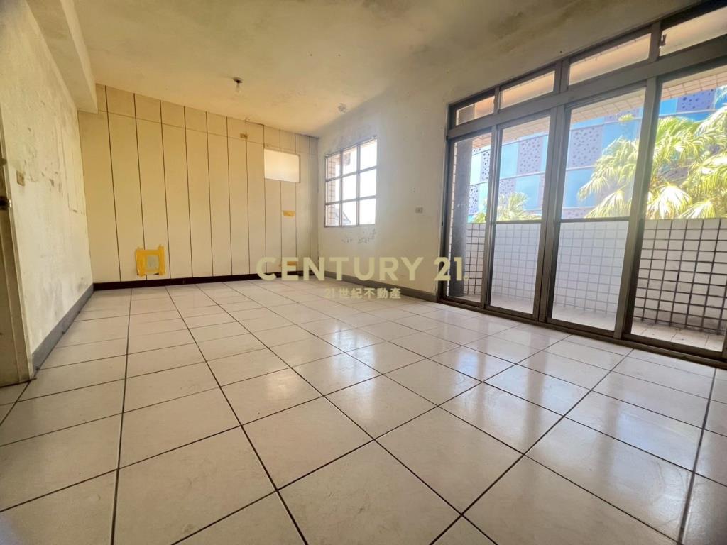 LB104宜市杜拜旁大面寬透天