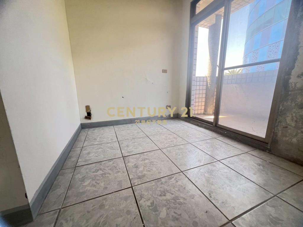 LB104宜市杜拜旁大面寬透天