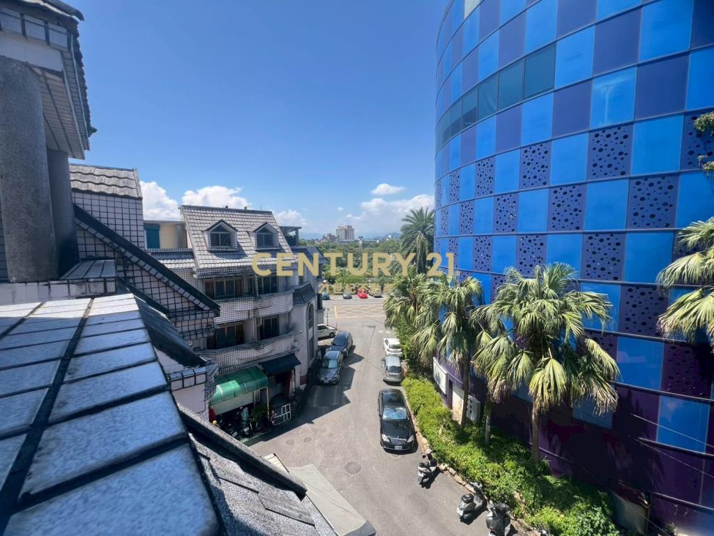 LB104宜市杜拜旁大面寬透天