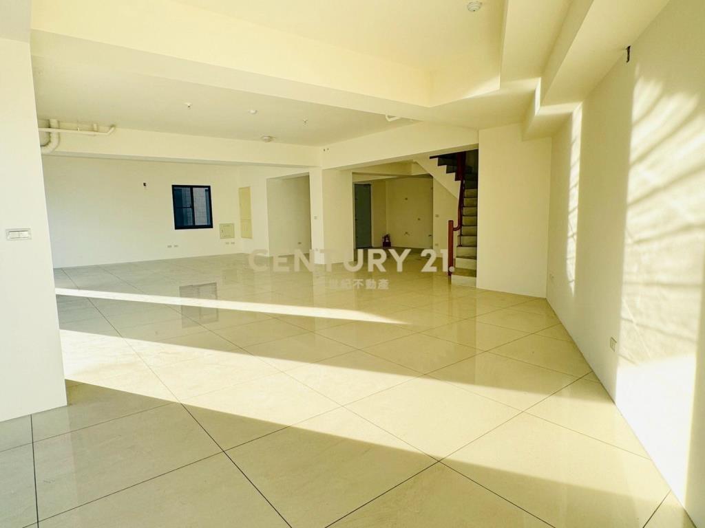 LH032壯圍國小面寬店面(租)