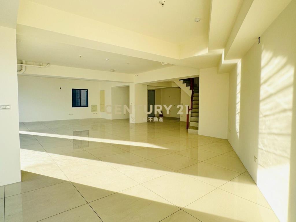 LH032壯圍國小面寬店面(租)