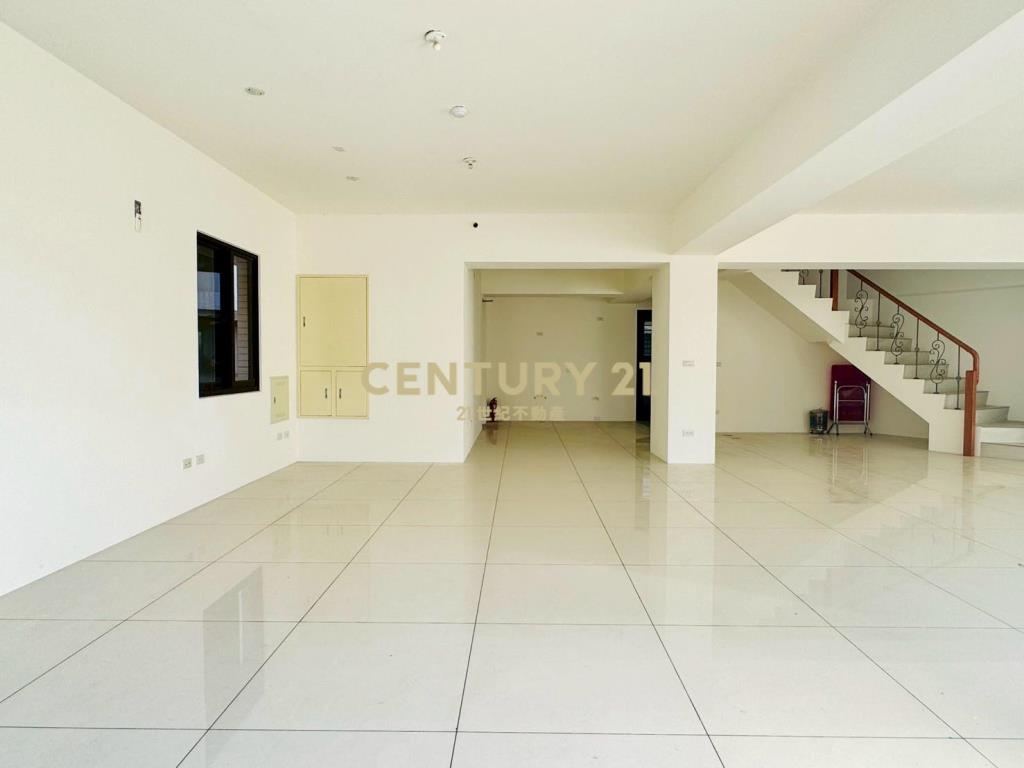 LH032壯圍國小面寬店面(租)