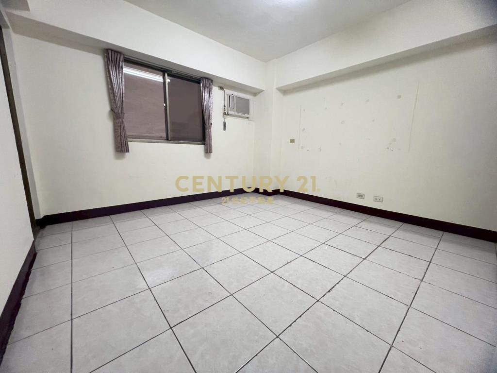 LG027宜市北門口黃金店住