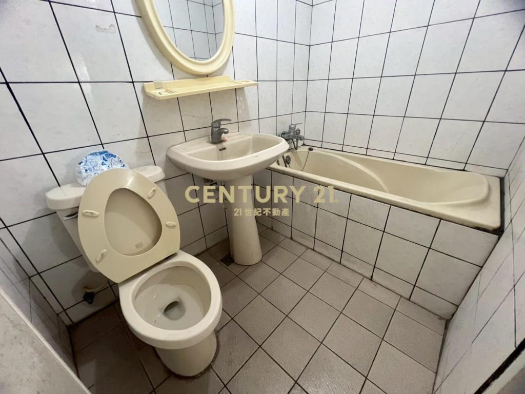 LG027宜市北門口黃金店住