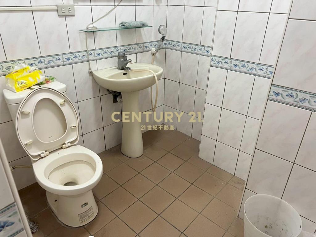 LG027宜市北門口黃金店住