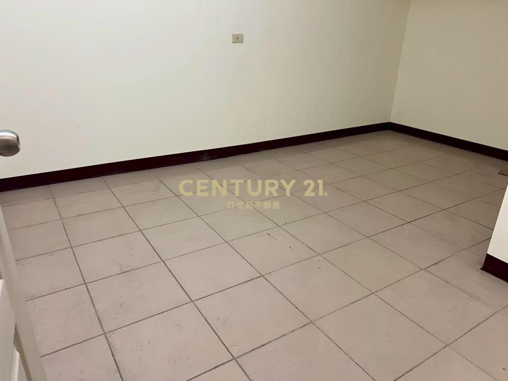 LG027宜市北門口黃金店住