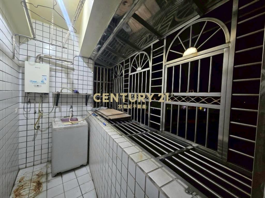 LA123羅東市區低總價景觀華廈