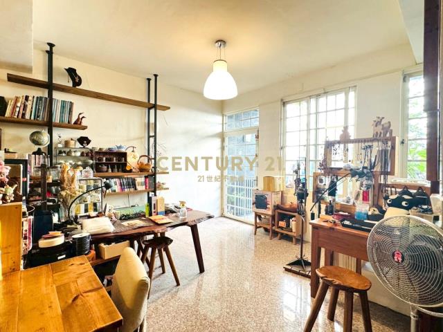 LB115神農商圈巷口日光小宅