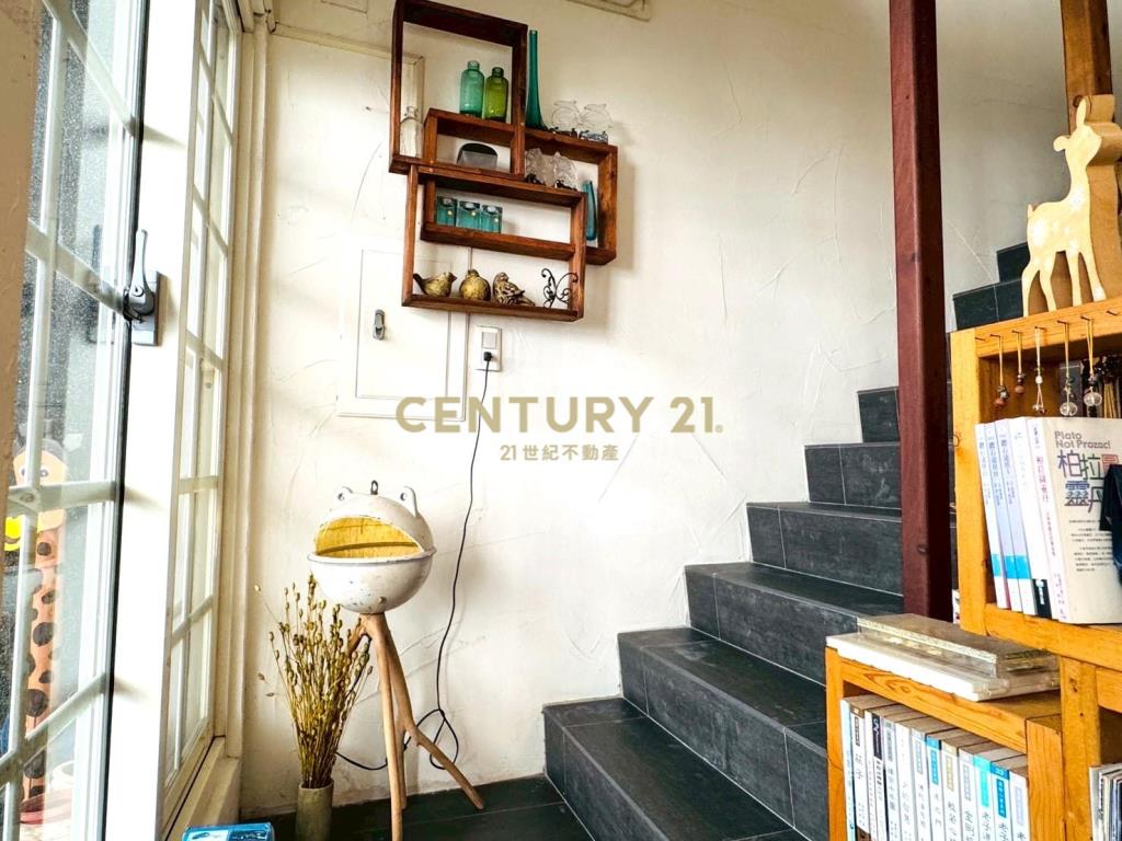 LB115神農商圈巷口日光小宅