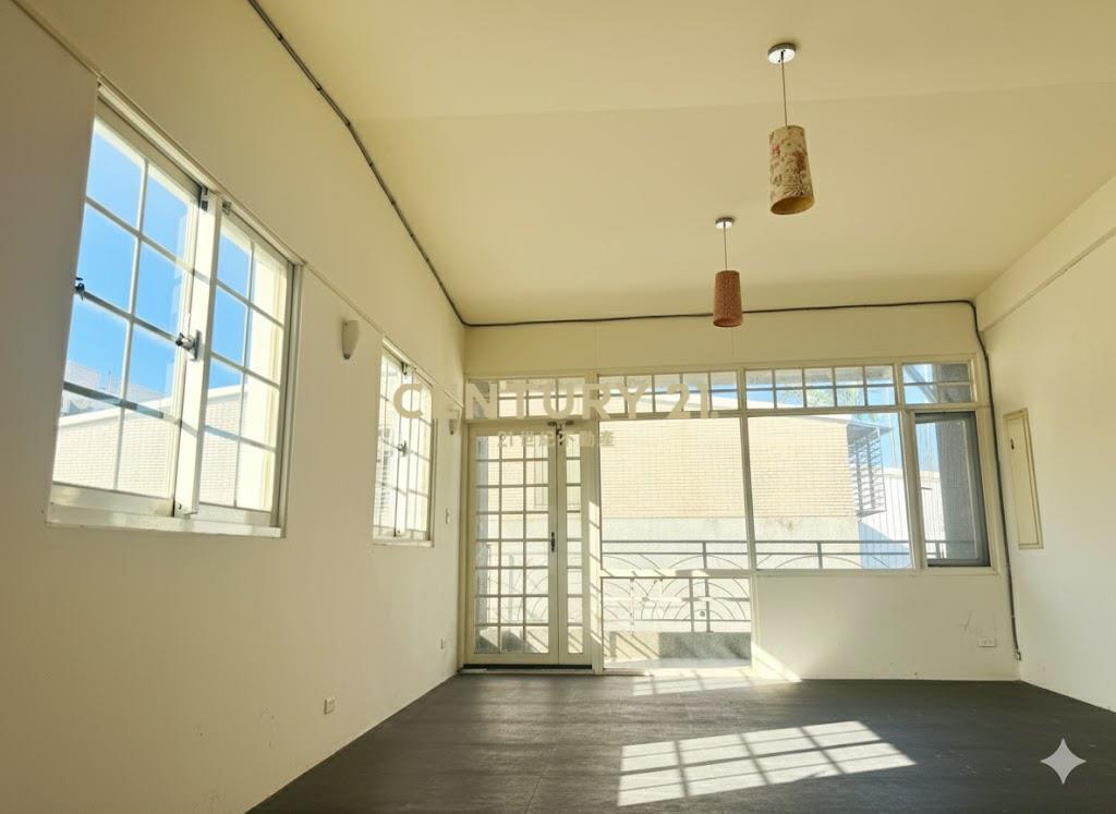 LB115神農商圈巷口日光小宅