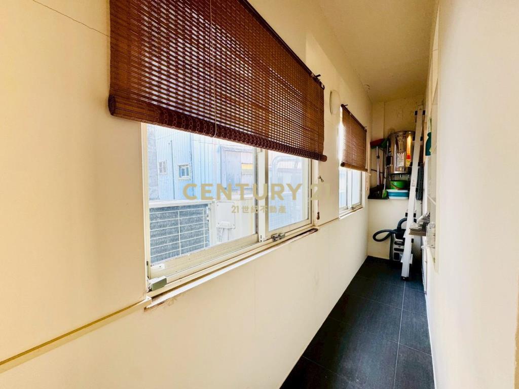 LB115神農商圈巷口日光小宅