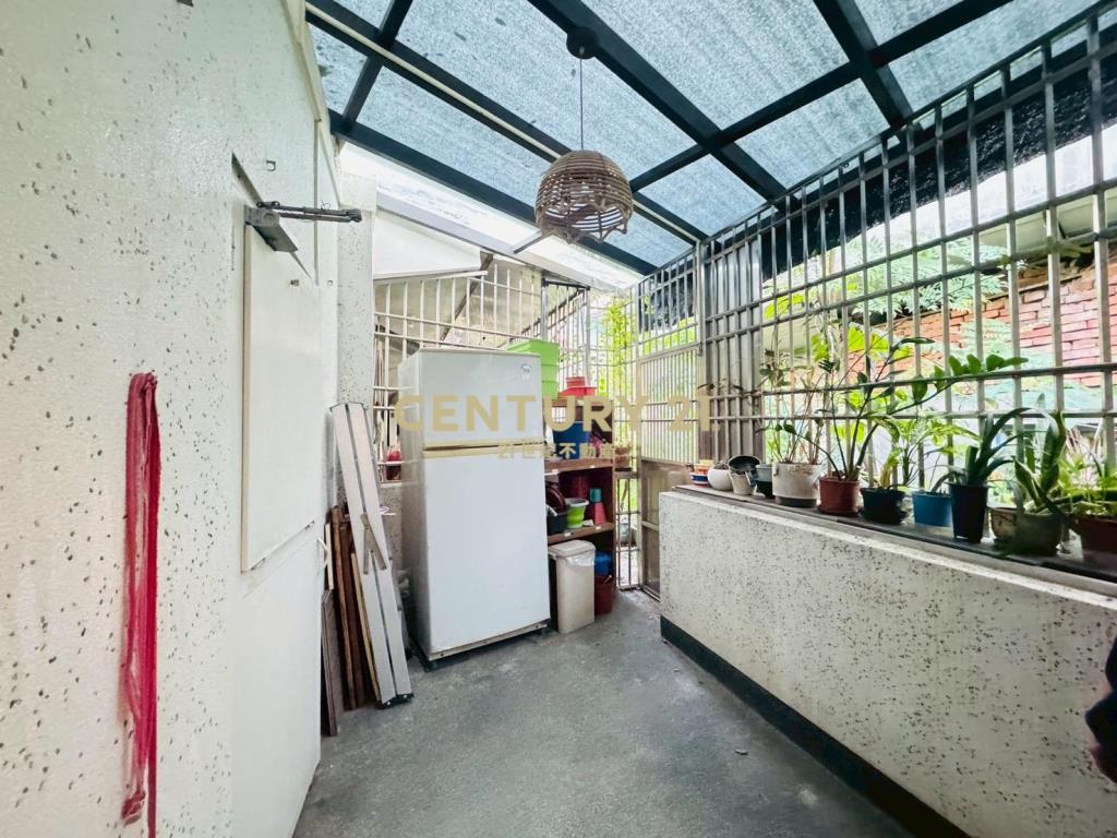 LB115神農商圈巷口日光小宅