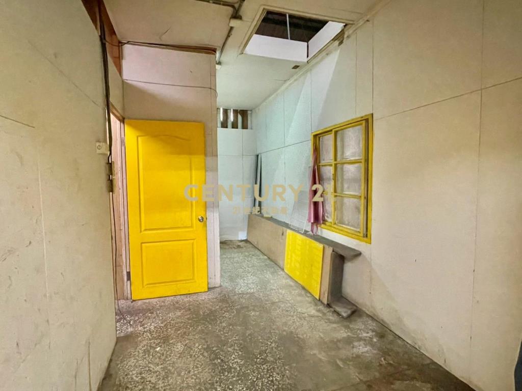 LC149南館市場黃金店面(買地送屋)