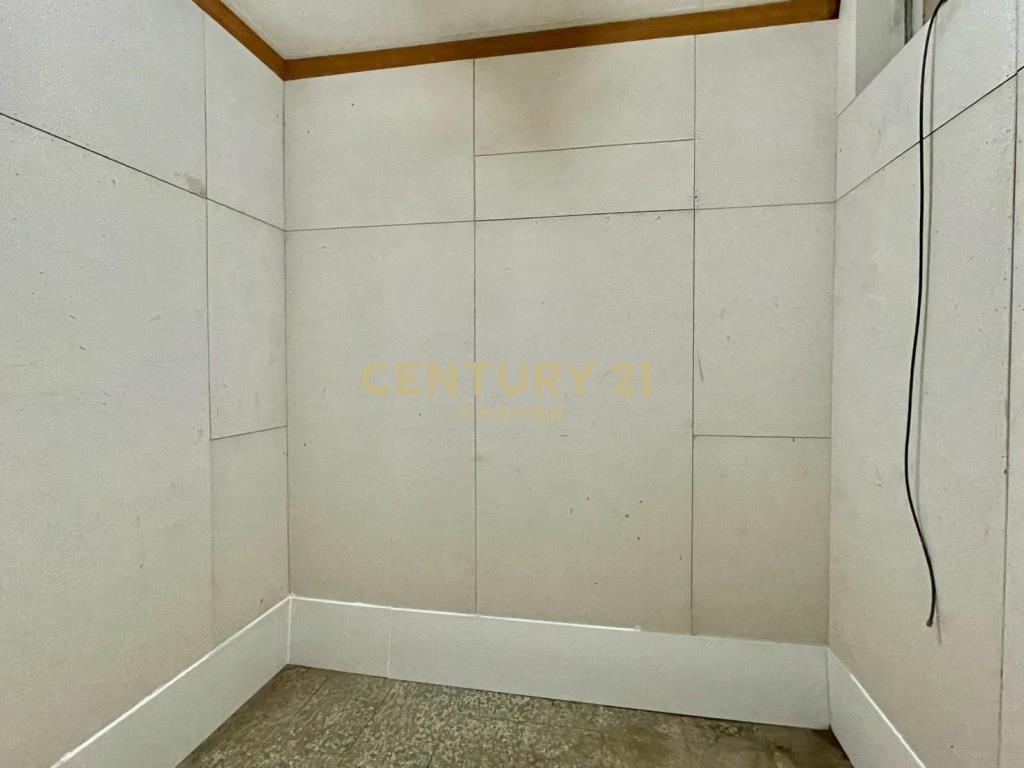 LC149南館市場黃金店面(買地送屋)