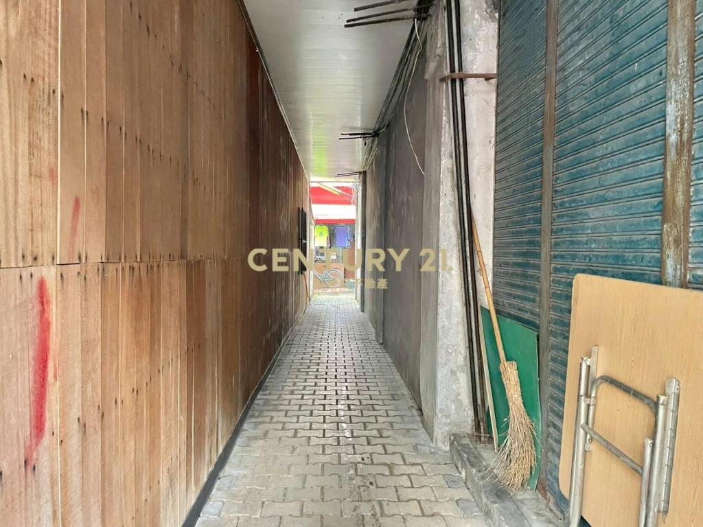 LC149南館市場黃金店面(買地送屋)