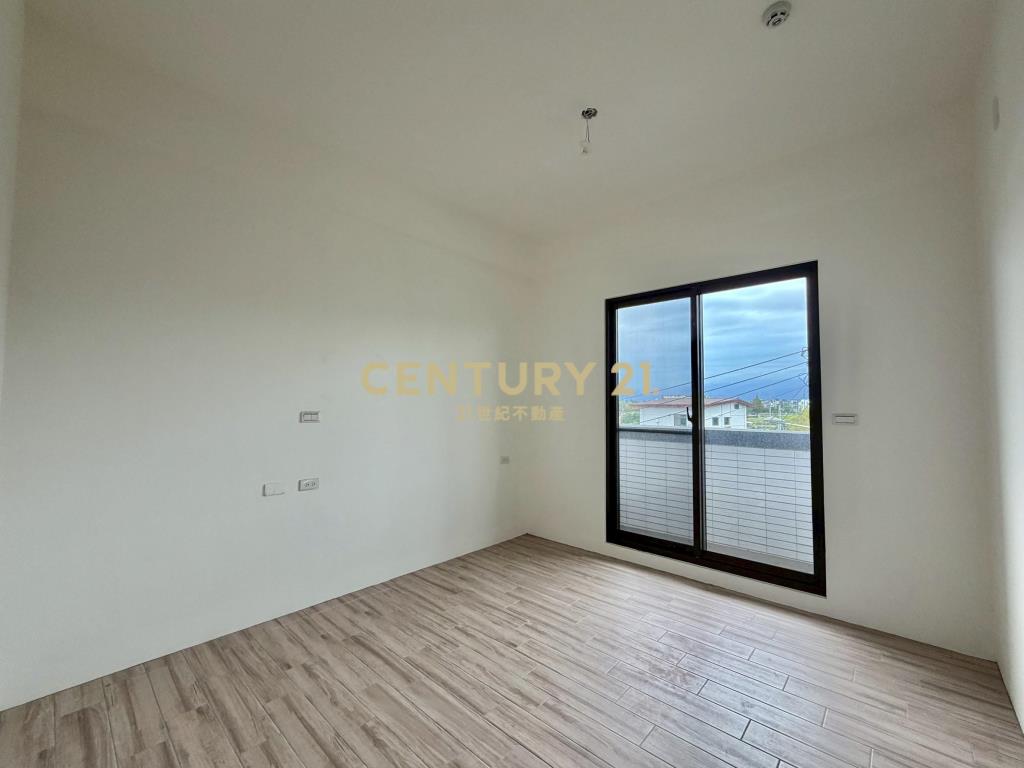 LB126員山深洲大道全新4套房透天