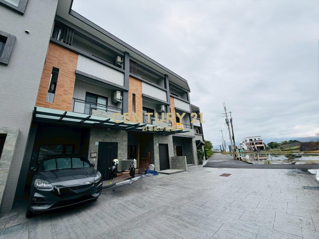 LB126員山深洲大道全新4套房透天