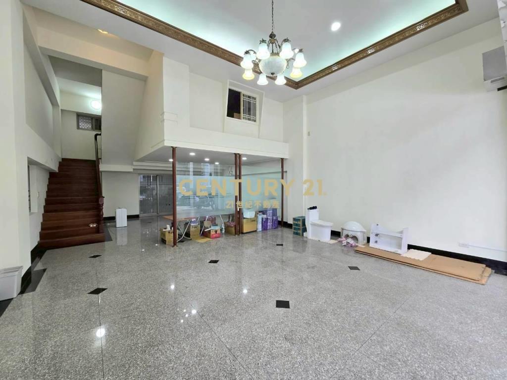 LG030宜商旁雙車位店住