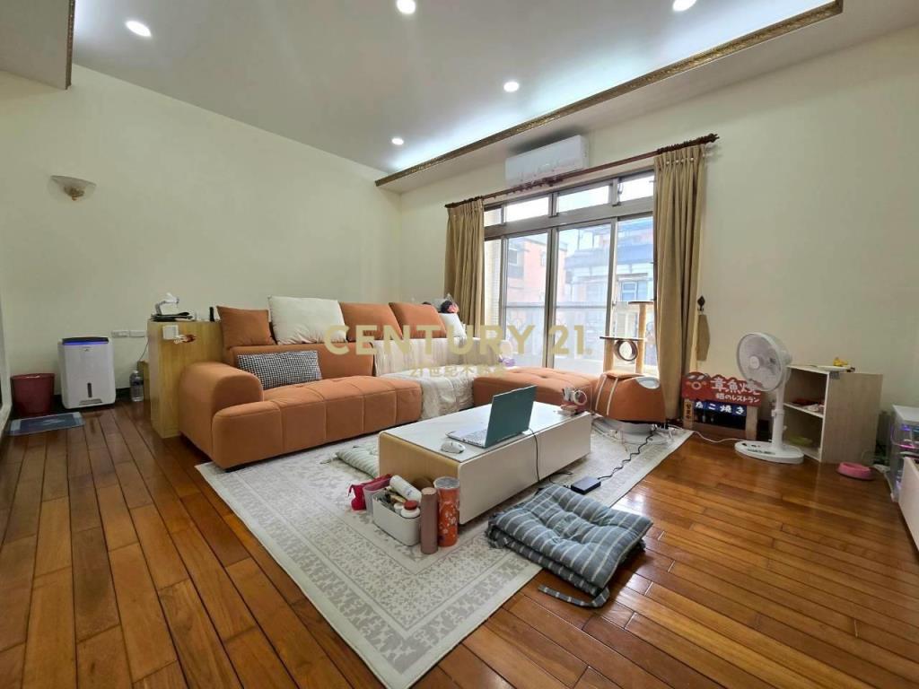 LG030宜商旁雙車位店住