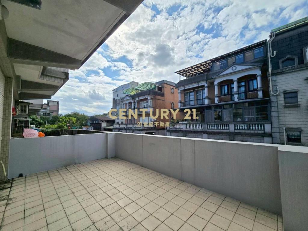 LG030宜商旁雙車位店住