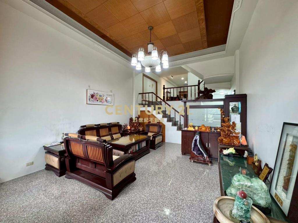 LB128宜蘭縣政花園車庫美墅