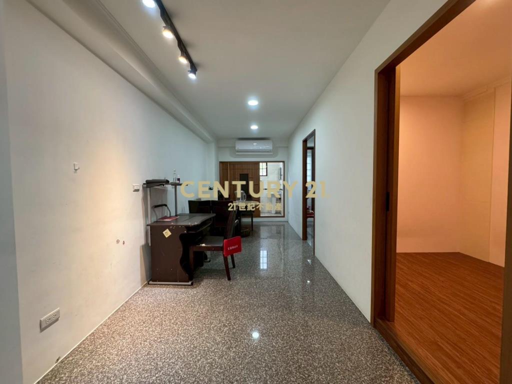 LB128宜蘭縣政花園車庫美墅