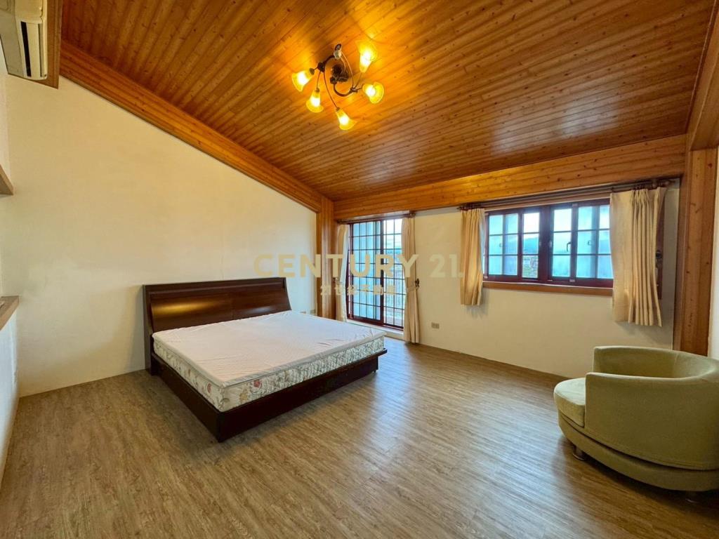 LB128宜蘭縣政花園車庫美墅