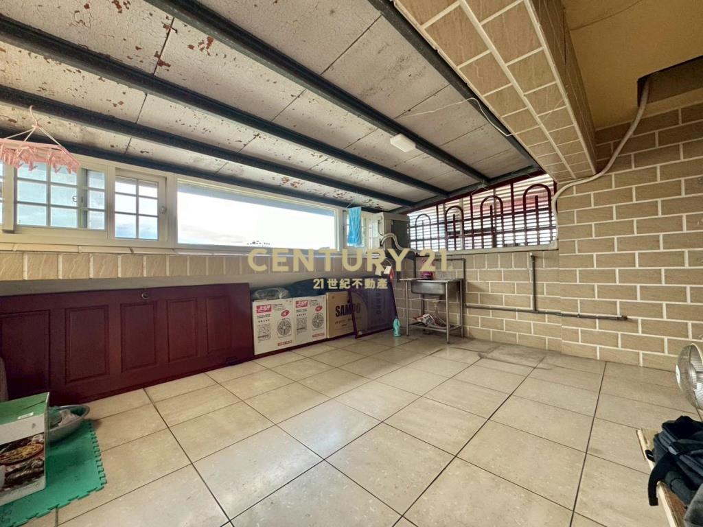 LB128宜蘭縣政花園車庫美墅