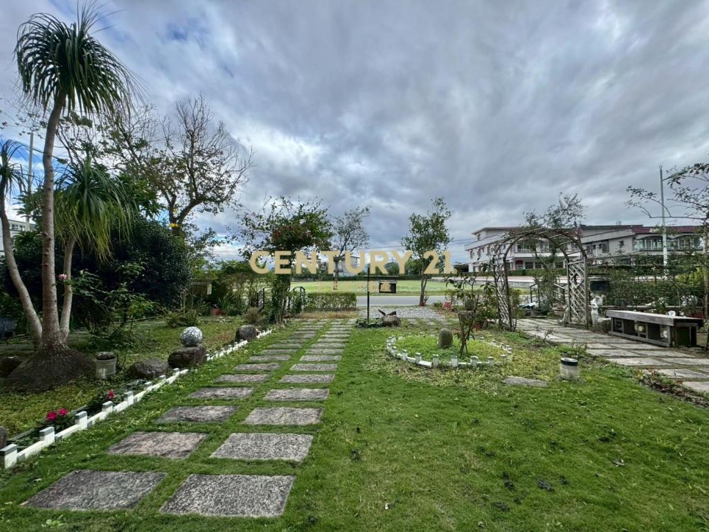 LB128宜蘭縣政花園車庫美墅