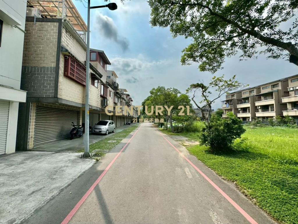 LB128宜蘭縣政花園車庫美墅