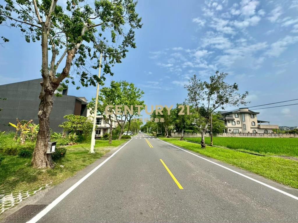 LB128宜蘭縣政花園車庫美墅