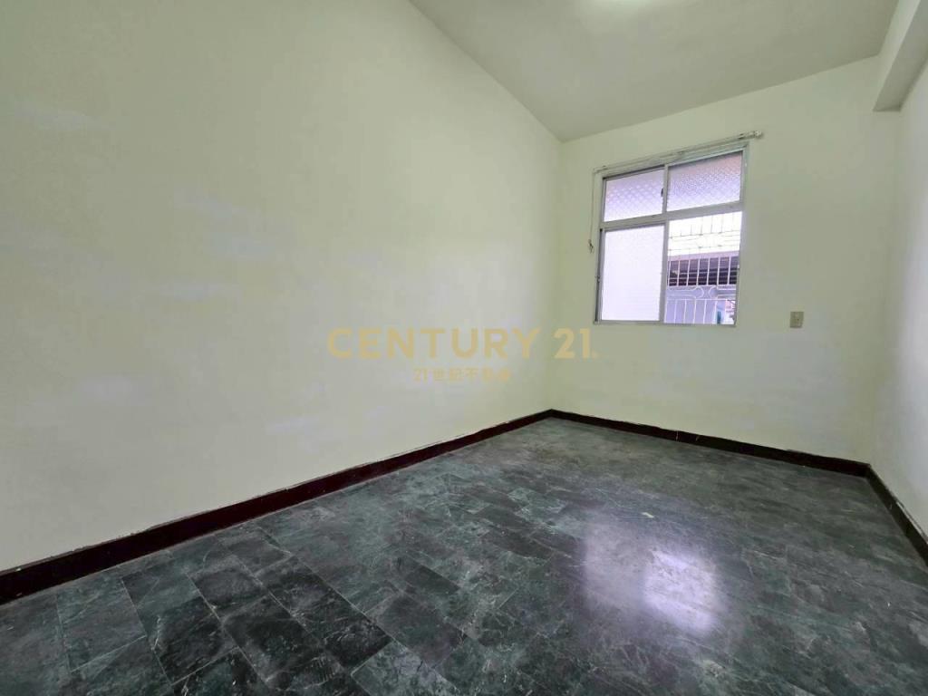 LA141超低總價市區三房